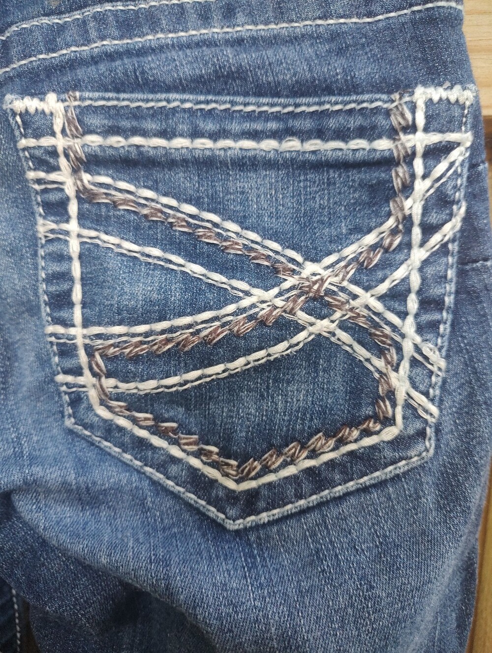 🏵️Ariat Mid Rise Boot Embroidered Dark Wash Jeans 25 Short - Picture 6 of 14